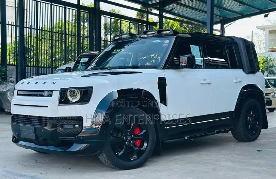 Land Rover Defender 110 2023