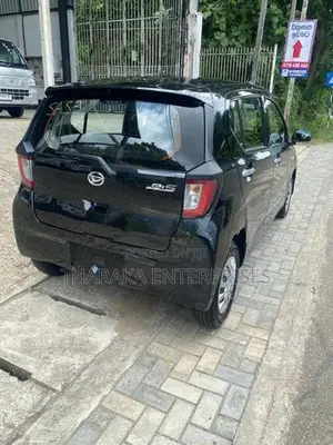 Daihatsu Mira 2024