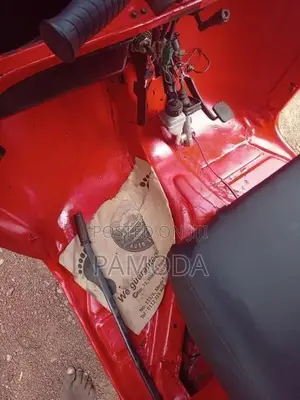 Bajaj RE 2004