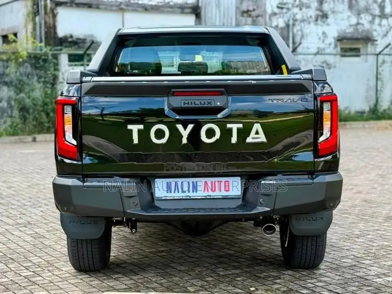 Toyota Hilux Travo Overland Plus 2026