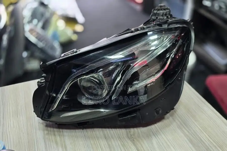 Mercedes Benz W212 Head Light