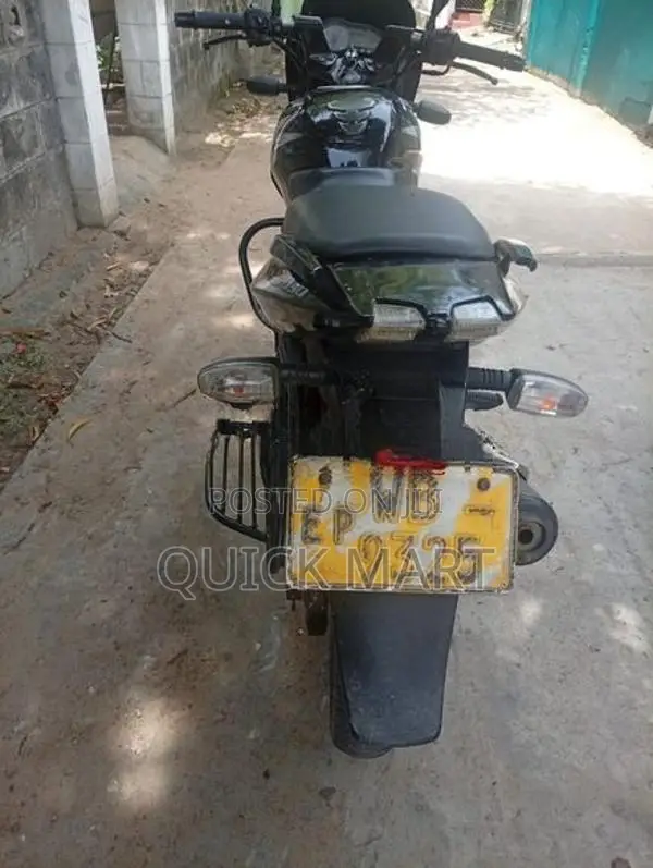 Bajaj Pulsar 150 2012