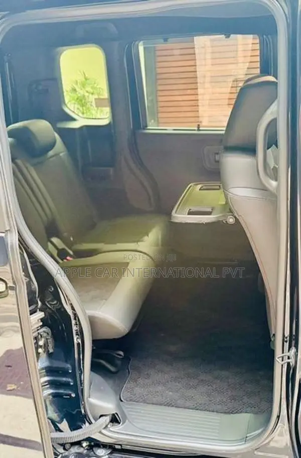 Honda N-Box Custom GT Turbo PRM 2024