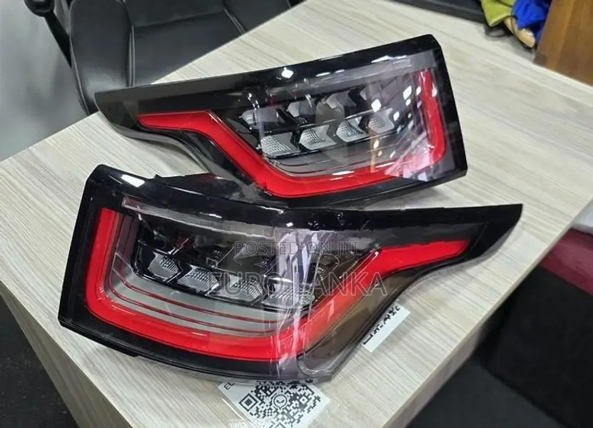 Range Rover Sport L494 Tail Lights