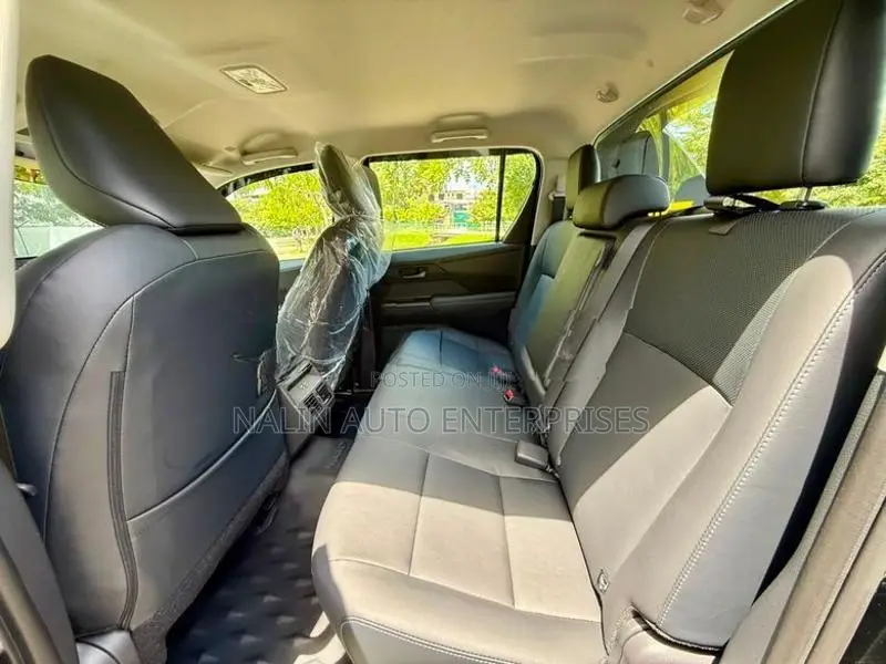 Toyota Hilux Travo Overland Plus 2026