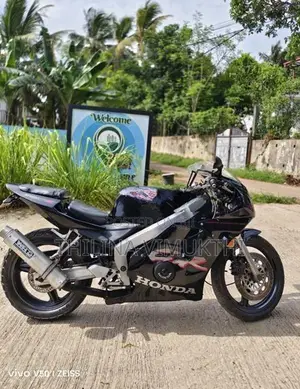 Honda CBR 2000