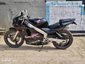 Honda CBR 2000