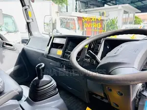 Isuzu Elf Manual freezer 2016