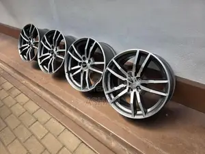 18" Alloy Wheels