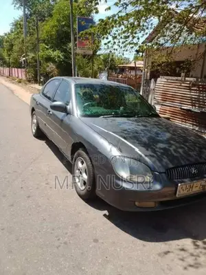 Hyundai Sonata 2000