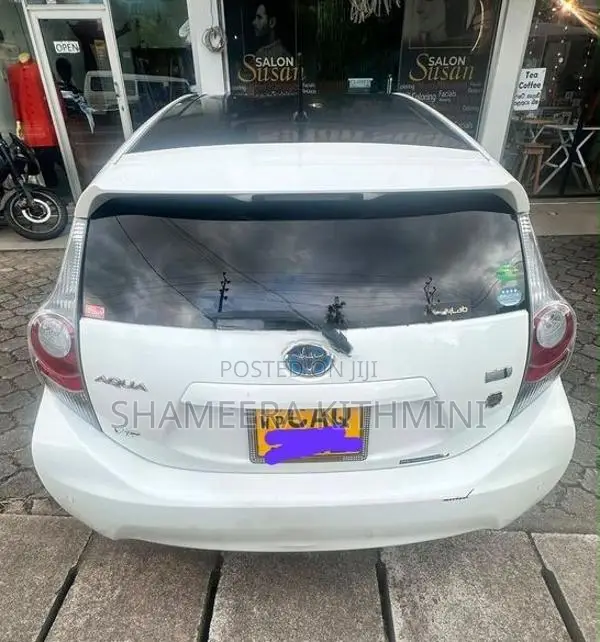 Toyota Aqua 2013