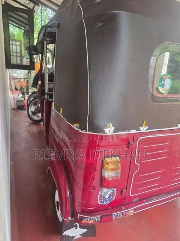 Bajaj RE 1994