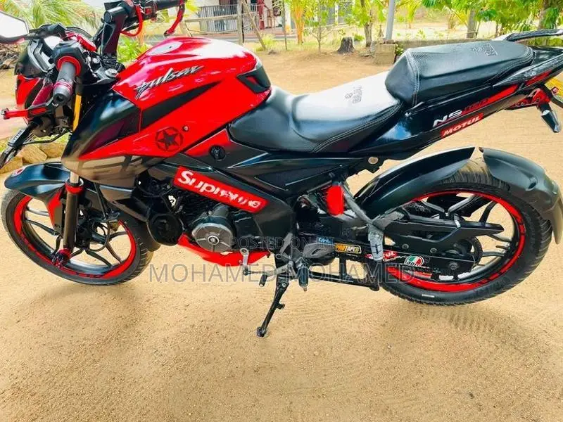 Bajaj Pulsar NS160 2018