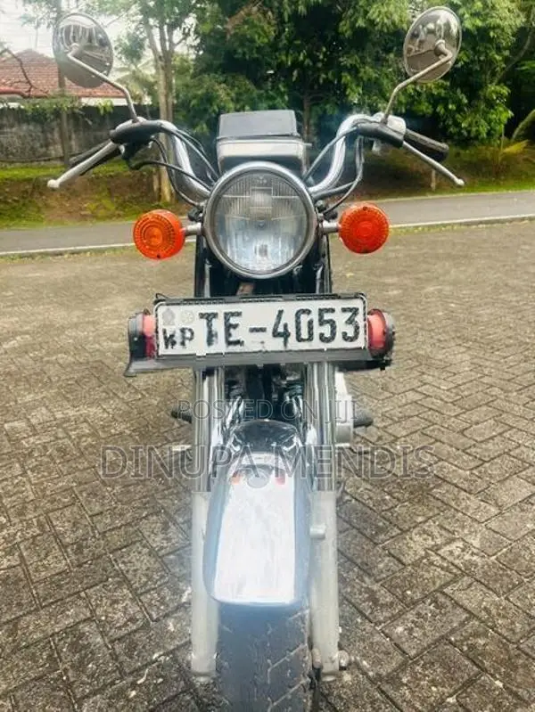 Honda CD 125 2004