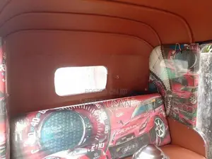 Bajaj RE 2005