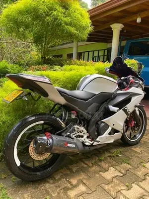 Yamaha R15 Version 3 2020