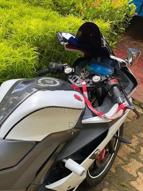 Yamaha R15 Version 3 2020