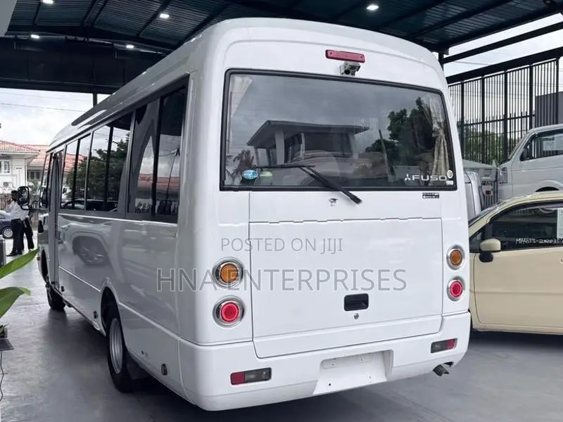 Mitsubishi FUSO 2024