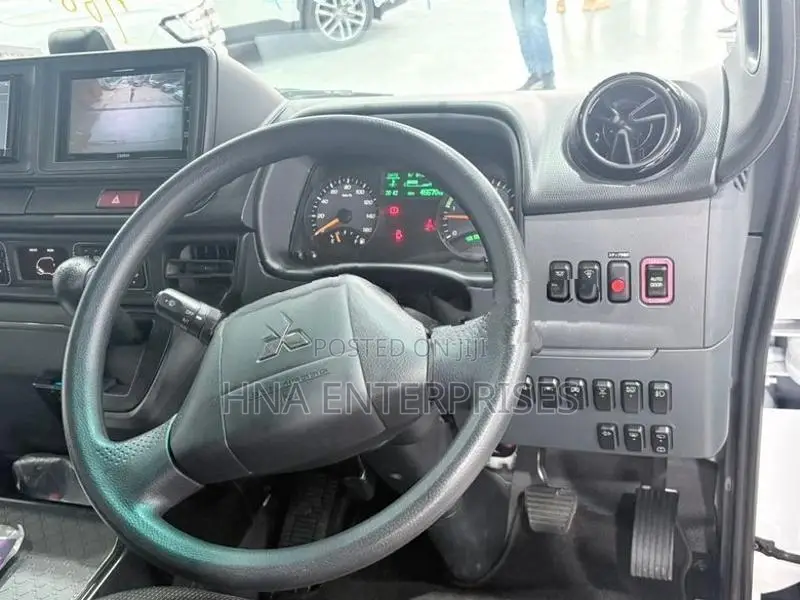 Mitsubishi FUSO 2024