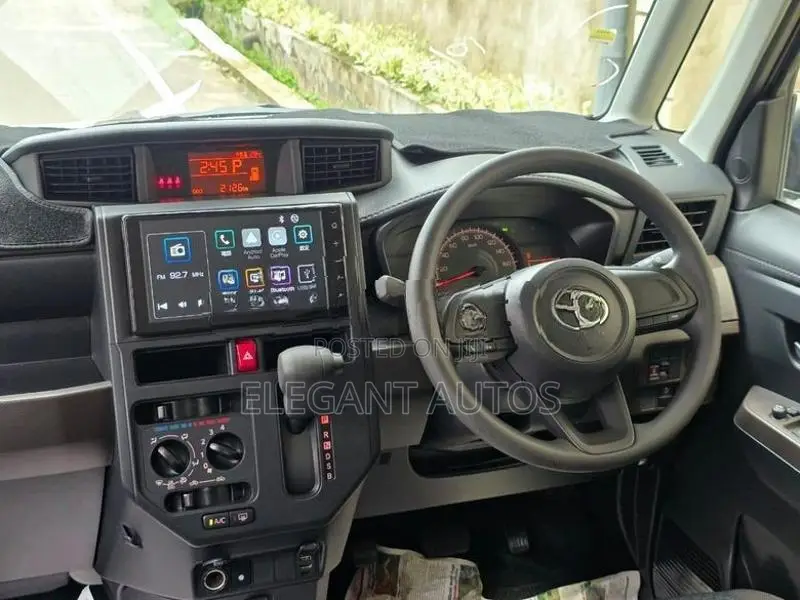 Toyota Roomy X Limited 2023