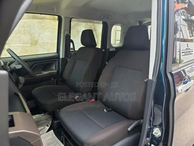 Toyota Roomy X Limited 2023