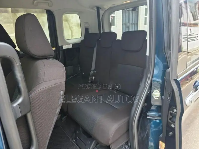 Toyota Roomy X Limited 2023