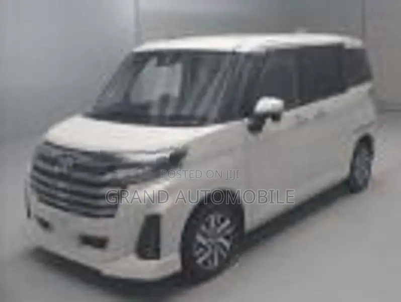 Toyota Roomy Custom G 2026