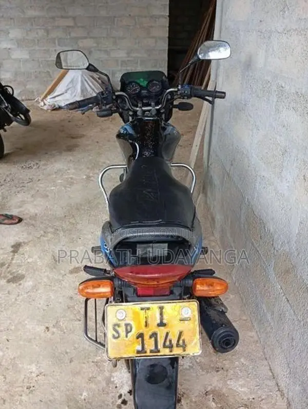 Bajaj Discover 125 2006