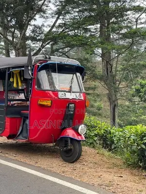Bajaj RE 2006