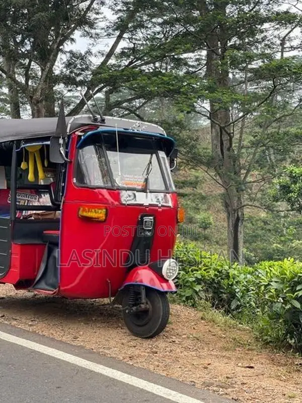 Bajaj RE 2006