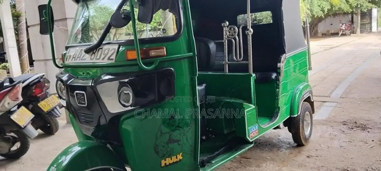Bajaj RE 2014
