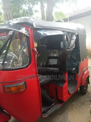 Bajaj RE 2005
