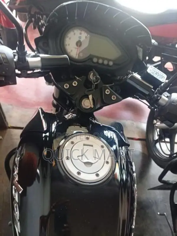 Bajaj Pulsar 150 2018