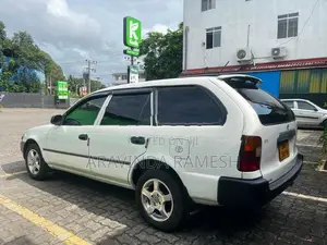 Toyota Corolla CE-106 1991