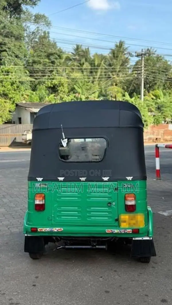 Bajaj RE 2008