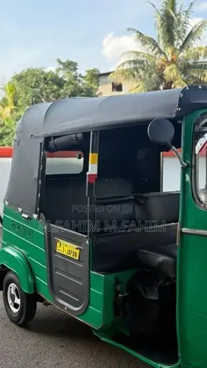 Bajaj RE 2008