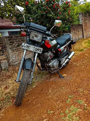 Honda CB 125 1999