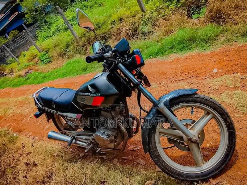 Honda CB 125 1999