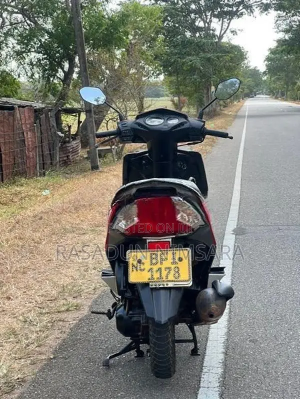 Honda Dio 2017