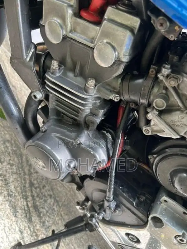 Honda Hornet 2015