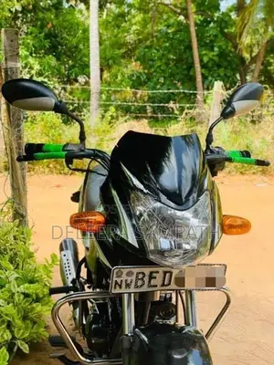TVS Metro 2016