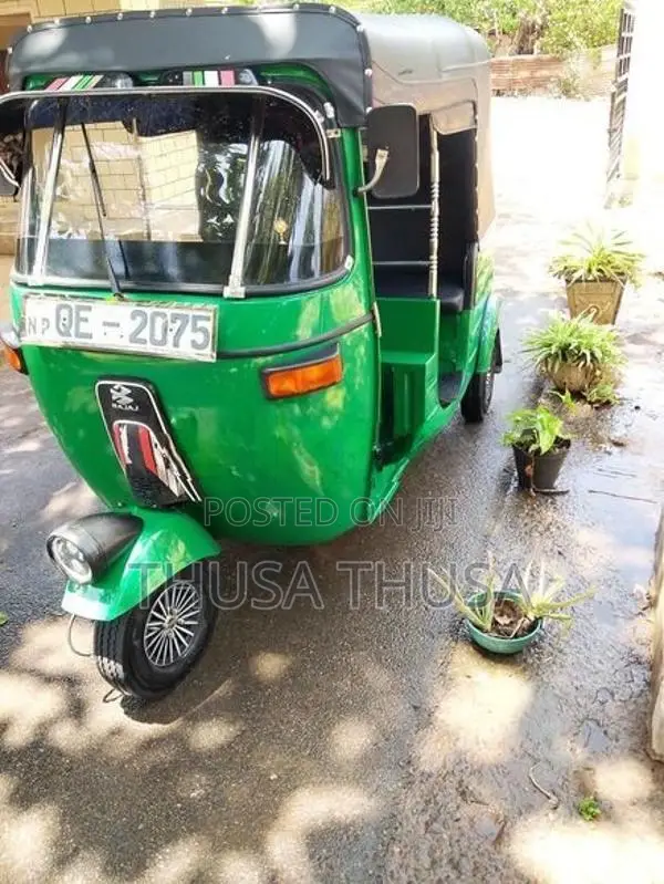 Bajaj RE 2006