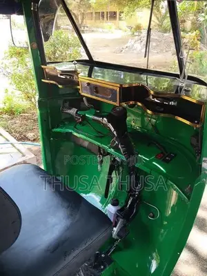Bajaj RE 2006