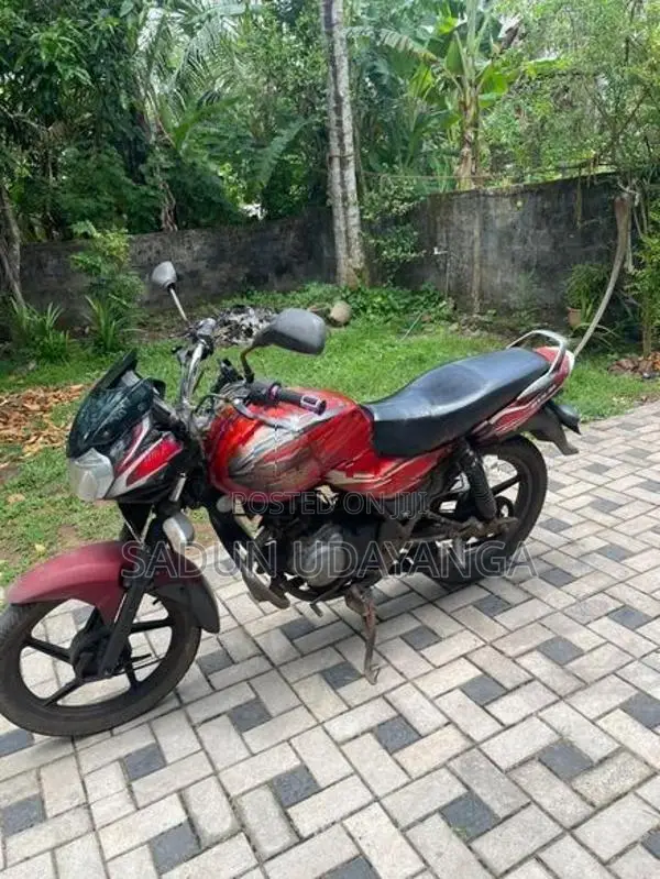 Bajaj Discover 2011