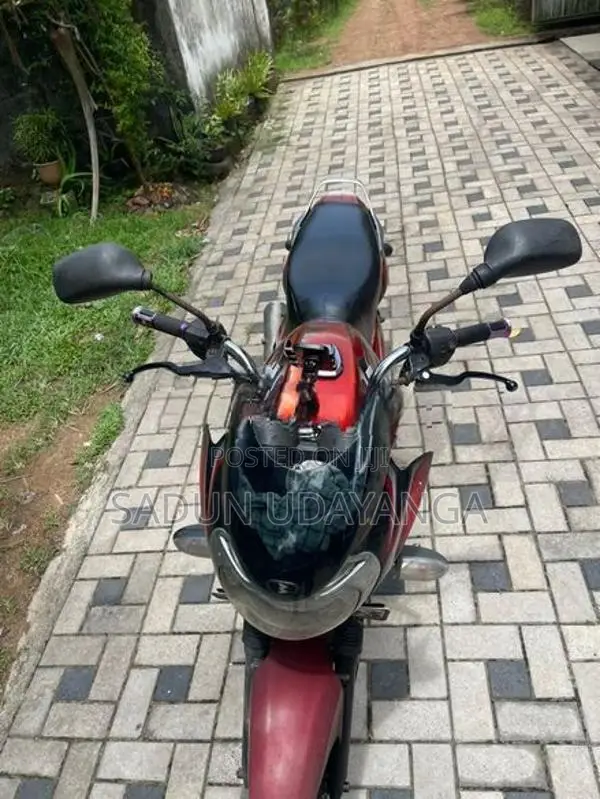 Bajaj Discover 2011