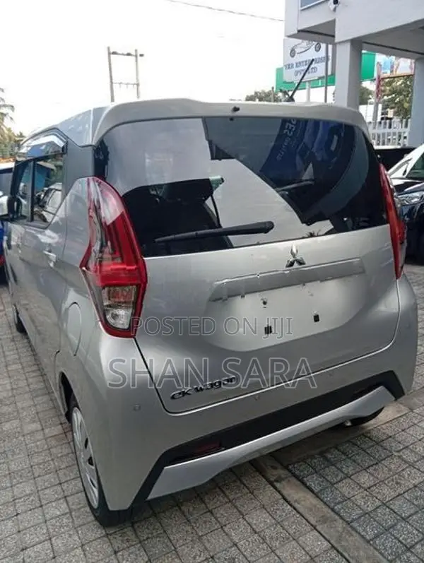 Mitsubishi eK Wagon M 2024