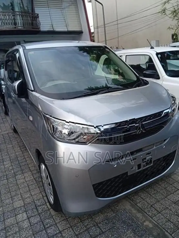 Mitsubishi eK Wagon M 2024