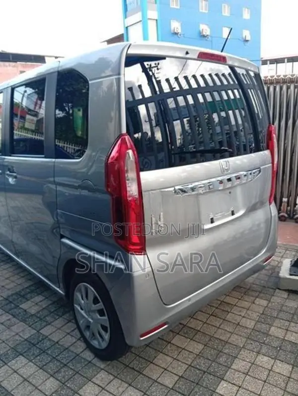 Honda N-Box G 2023