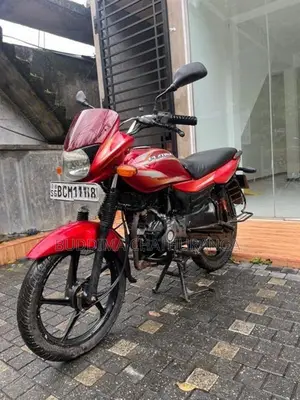Bajaj Platina Es 2015