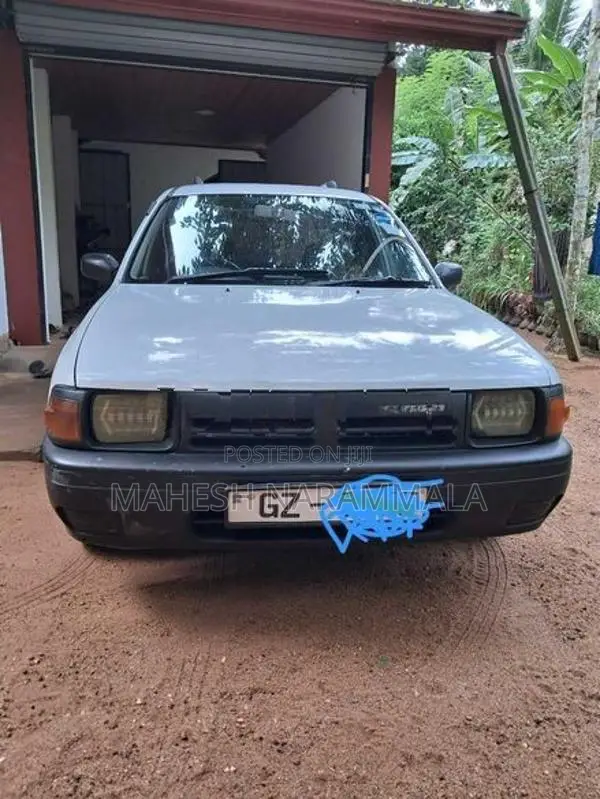 Nissan AD Wagon 1998